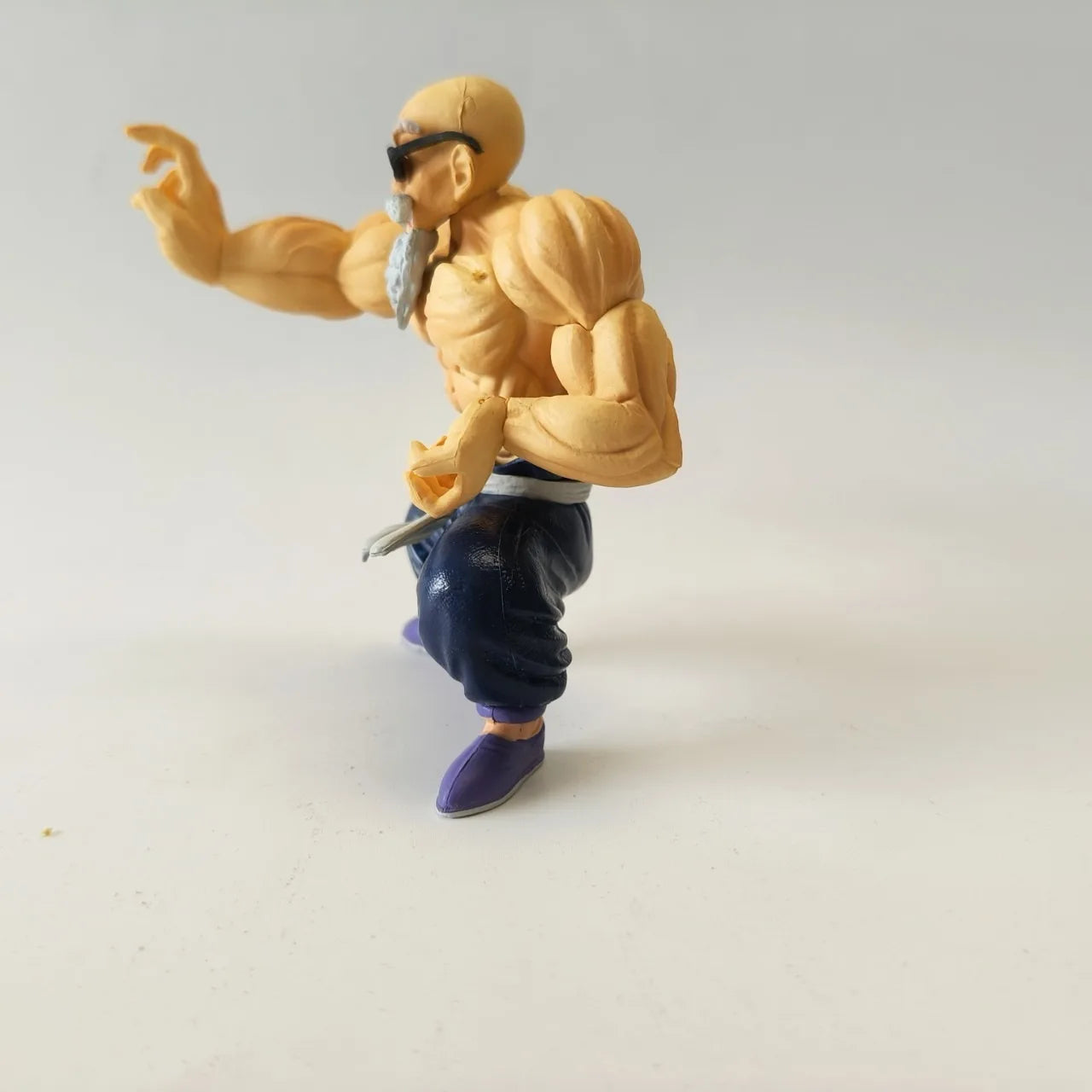 Kame Sennin (Master Roshi) Figurine - Image 2